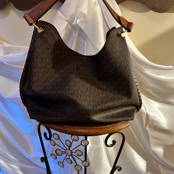 Michael Kors Black and Brown Shoulder Bag - Picture 6 of 9